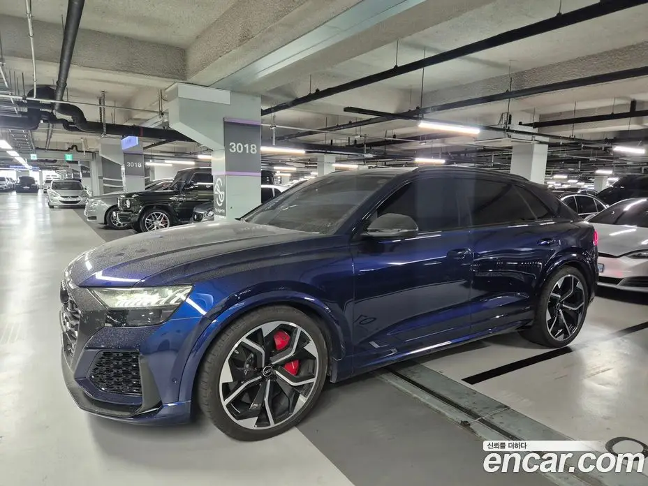 Audi RSQ8 2021 4.0 автомат (гидро), фото 2 Audi RSQ8 2021 4.0 автомат (гидро), фото 2