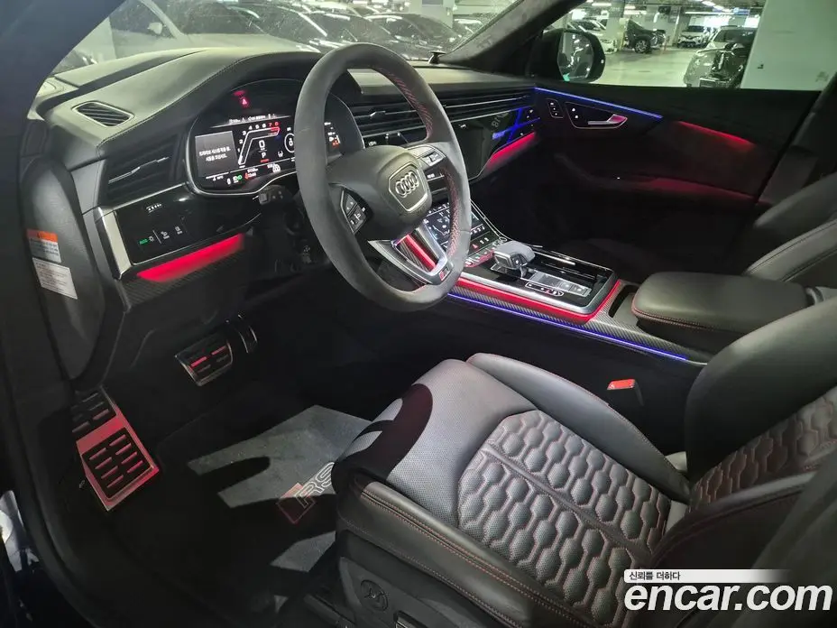 Audi RSQ8 2021 4.0 автомат (гидро), фото 4 Audi RSQ8 2021 4.0 автомат (гидро), фото 4