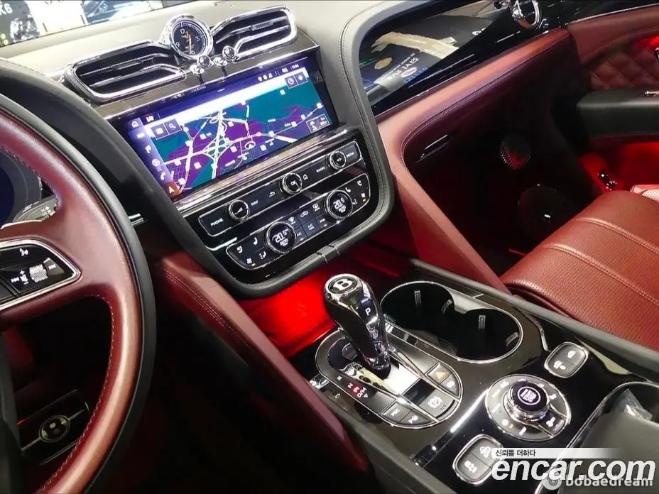 Bentley Bentayga 2022 4.0 автомат (гидро), фото 13 Bentley Bentayga 2022 4.0 автомат (гидро), фото 13