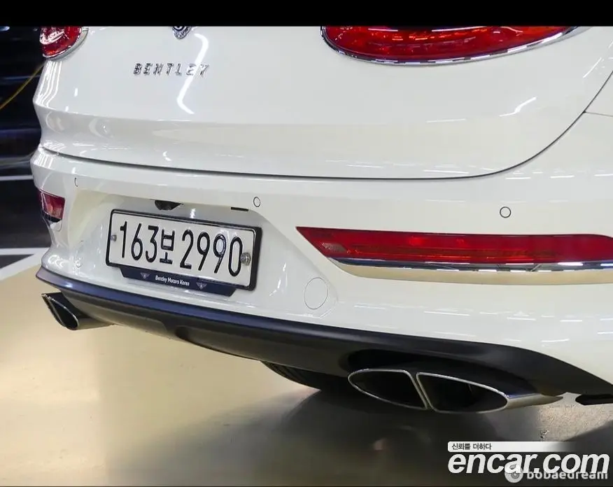 Bentley Bentayga 2022 4.0 автомат (гидро), фото 20 Bentley Bentayga 2022 4.0 автомат (гидро), фото 20