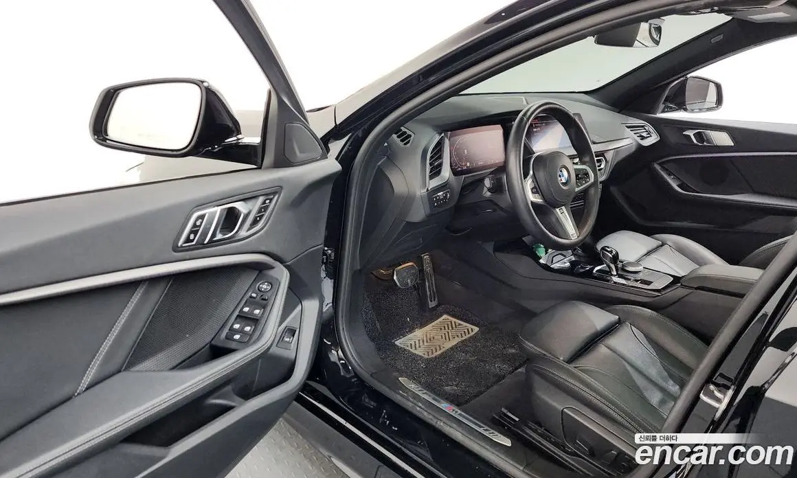 BMW 1 серия 2022 2.0 автомат (гидро), фото 10