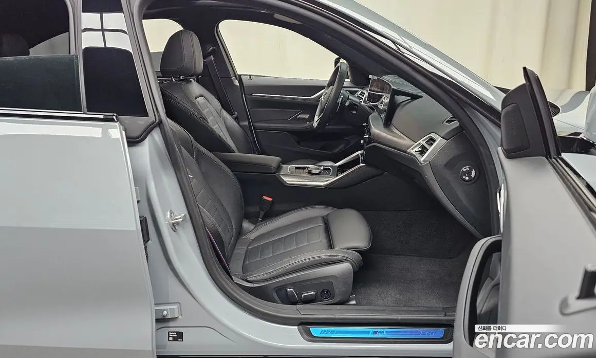 BMW 4 серия 2025 2.0 автомат (гидро), фото 15