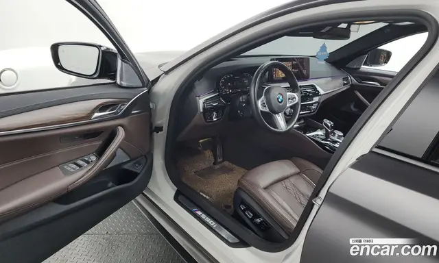 BMW 5 серия 2021 4.4 автомат (гидро), миниатюра 12