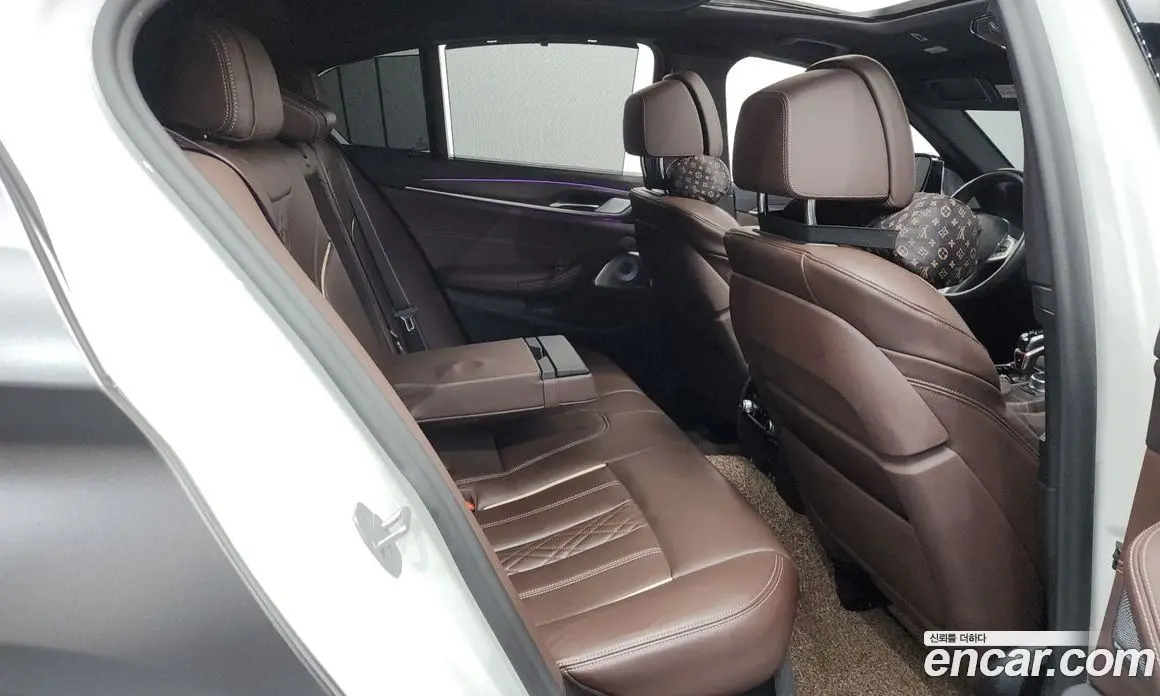BMW 5 серия 2021 4.4 автомат (гидро), фото 16 BMW 5 серия 2021 4.4 автомат (гидро), фото 16