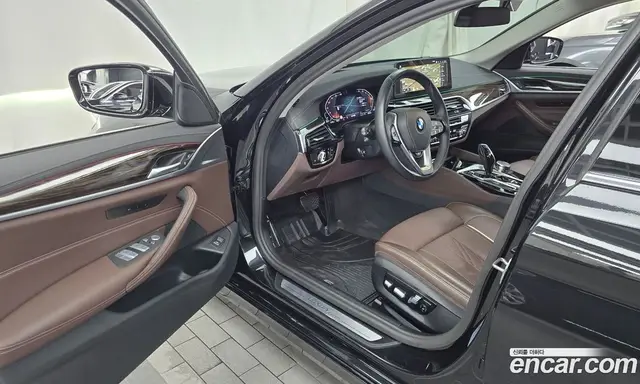 BMW 5 серия 2023 2.0 автомат (гидро), миниатюра 10 BMW 5 серия 2023 2.0 автомат (гидро), миниатюра 10