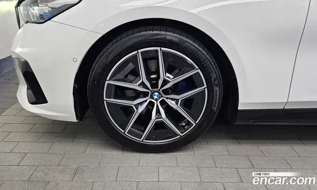 BMW 5 серия 2024 2.0 автомат (гидро), миниатюра 5 BMW 5 серия 2024 2.0 автомат (гидро), миниатюра 5