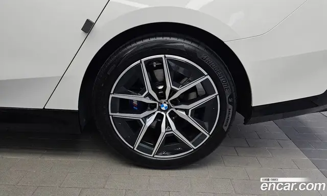 BMW 5 серия 2024 2.0 автомат (гидро), миниатюра 7 BMW 5 серия 2024 2.0 автомат (гидро), миниатюра 7