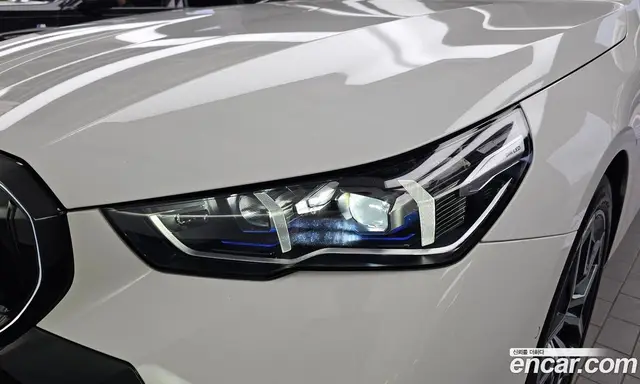BMW 5 серия 2024 2.0 автомат (гидро), миниатюра 8 BMW 5 серия 2024 2.0 автомат (гидро), миниатюра 8