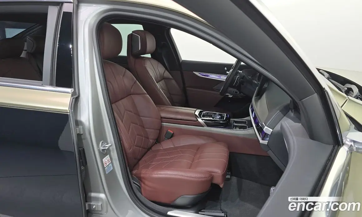 BMW 7 серия 2023 3.0 автомат (гидро), фото 15 BMW 7 серия 2023 3.0 автомат (гидро), фото 15