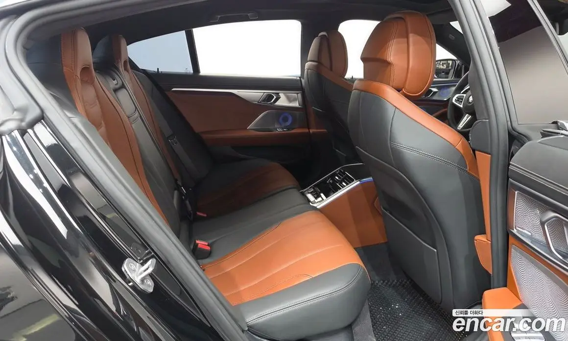BMW 8 серия 2024 4.4 автомат (гидро), фото 17 BMW 8 серия 2024 4.4 автомат (гидро), фото 17