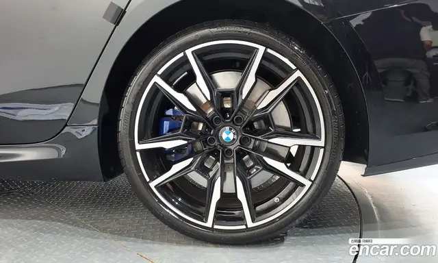 BMW 8 серия 2024 4.4 автомат (гидро), миниатюра 7 BMW 8 серия 2024 4.4 автомат (гидро), миниатюра 7