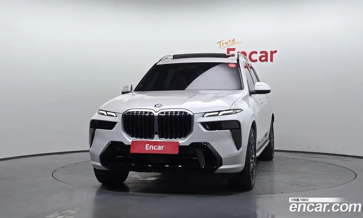 BMW X7 2024 3.0 автомат (гидро), фото 3