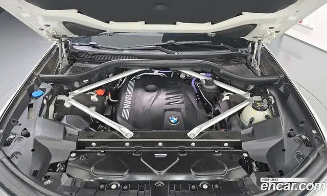 BMW X7 2024 3.0 автомат (гидро), миниатюра 6
