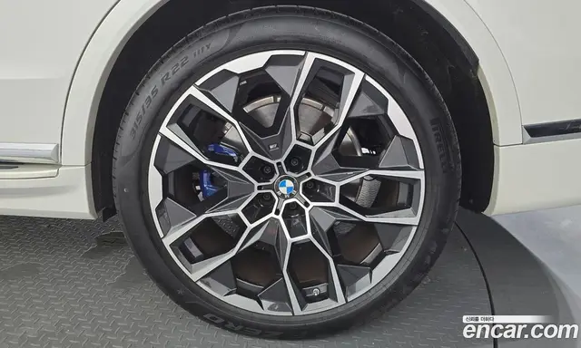 BMW X7 2024 3.0 автомат (гидро), миниатюра 7