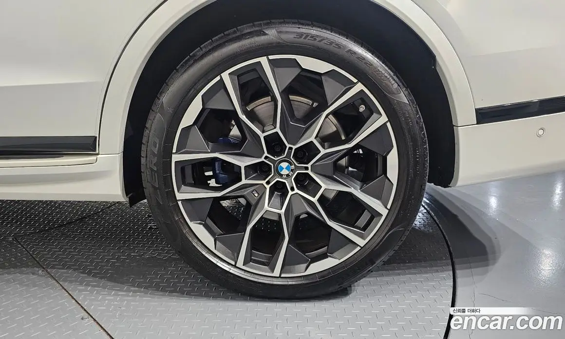 BMW X7 2025 3.0 автомат (гидро), фото 7 BMW X7 2025 3.0 автомат (гидро), фото 7