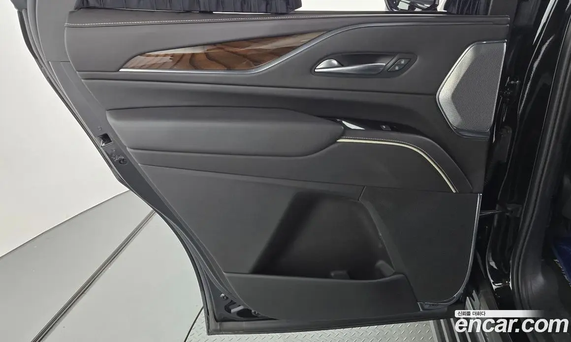 Cadillac Escalade 2022 6.2 автомат (гидро), фото 15 Cadillac Escalade 2022 6.2 автомат (гидро), фото 15