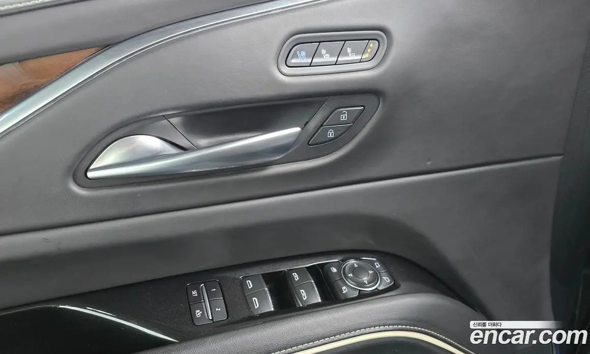 Cadillac Escalade 2022 6.2 автомат (гидро), фото 20 Cadillac Escalade 2022 6.2 автомат (гидро), фото 20