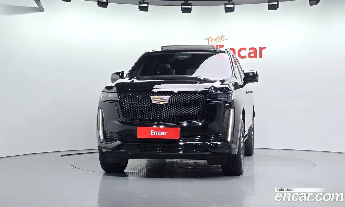 Cadillac Escalade 2022 6.2 автомат (гидро), фото 3 Cadillac Escalade 2022 6.2 автомат (гидро), фото 3