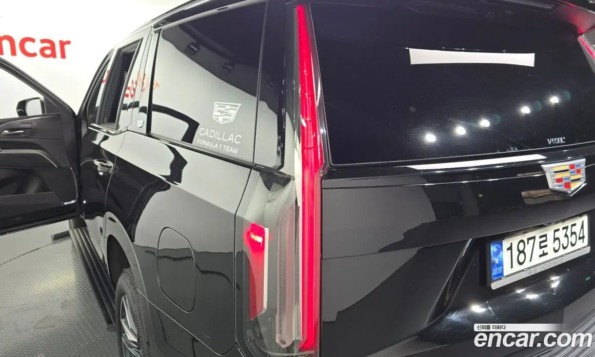 Cadillac Escalade 2022 6.2 автомат (гидро), фото 9 Cadillac Escalade 2022 6.2 автомат (гидро), фото 9