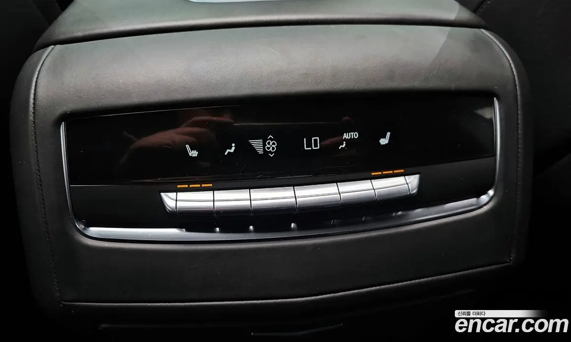 Cadillac Escalade 2022 6.2 автомат (гидро), фото 17 Cadillac Escalade 2022 6.2 автомат (гидро), фото 17