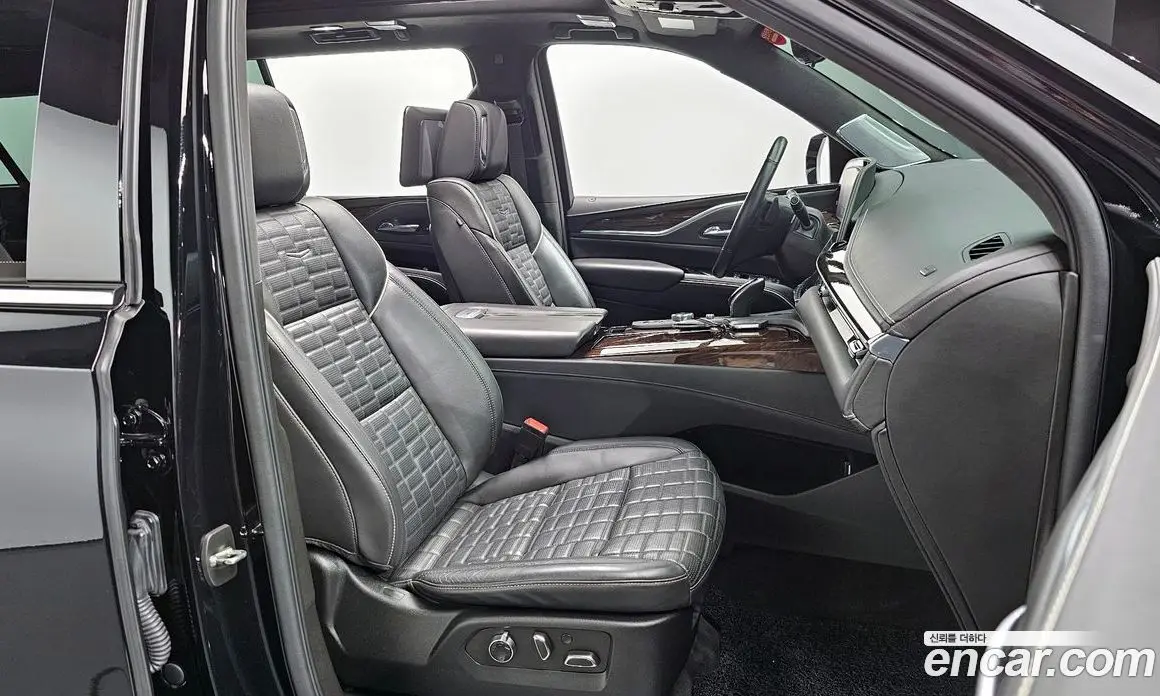 Cadillac Escalade 2022 6.2 автомат (гидро), фото 10 Cadillac Escalade 2022 6.2 автомат (гидро), фото 10