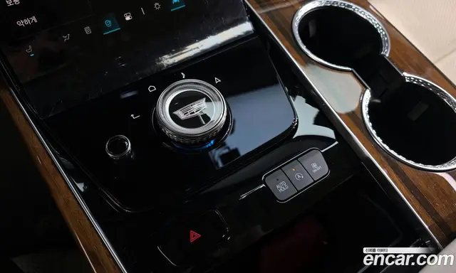Cadillac Escalade 2025 6.2 автомат (гидро), миниатюра 9 Cadillac Escalade 2025 6.2 автомат (гидро), миниатюра 9