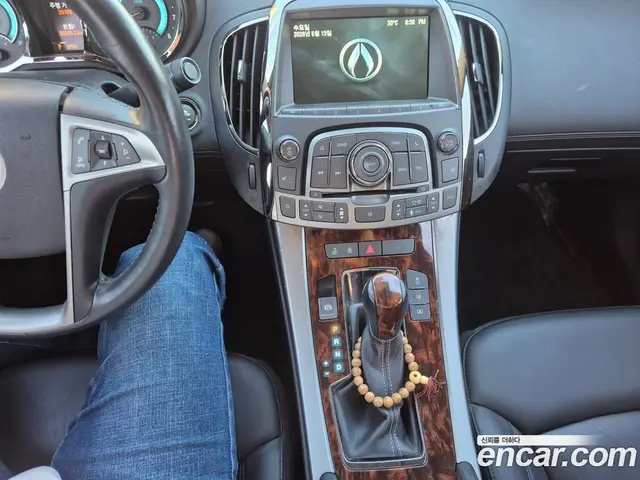 Chevrolet Alpheon 2012 3.0 автомат (гидро), миниатюра 10