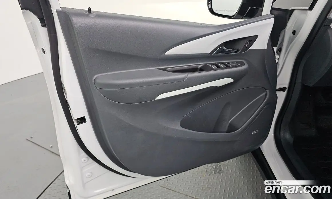 Chevrolet Bolt EV 2021 0.2 автомат (гидро), фото 14 Chevrolet Bolt EV 2021 0.2 автомат (гидро), фото 14