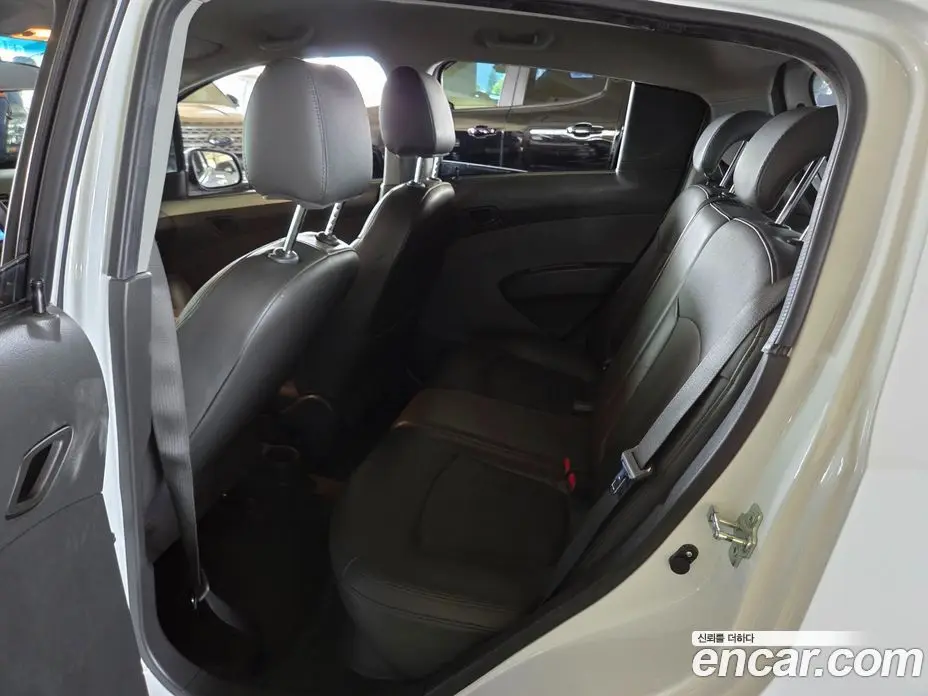 Chevrolet Spark 2014 1.0 автомат (гидро), фото 7 Chevrolet Spark 2014 1.0 автомат (гидро), фото 7