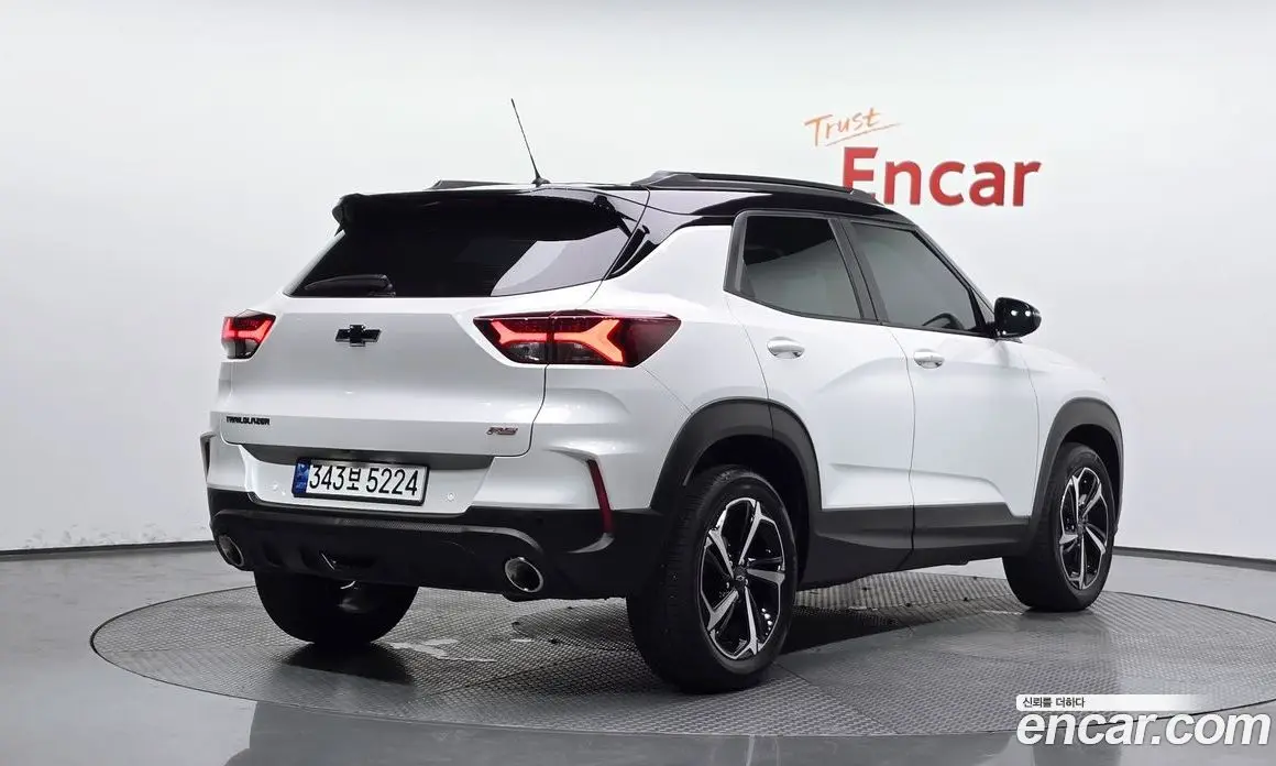 Chevrolet TrailBlazer 2023 1.3 автомат (гидро), фото 2 Chevrolet TrailBlazer 2023 1.3 автомат (гидро), фото 2