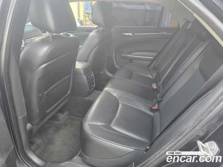 Chrysler 300C 2016 3.6 автомат (гидро), фото 13 Chrysler 300C 2016 3.6 автомат (гидро), фото 13