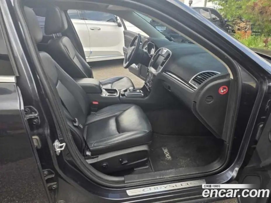 Chrysler 300C 2016 3.6 автомат (гидро), фото 17 Chrysler 300C 2016 3.6 автомат (гидро), фото 17