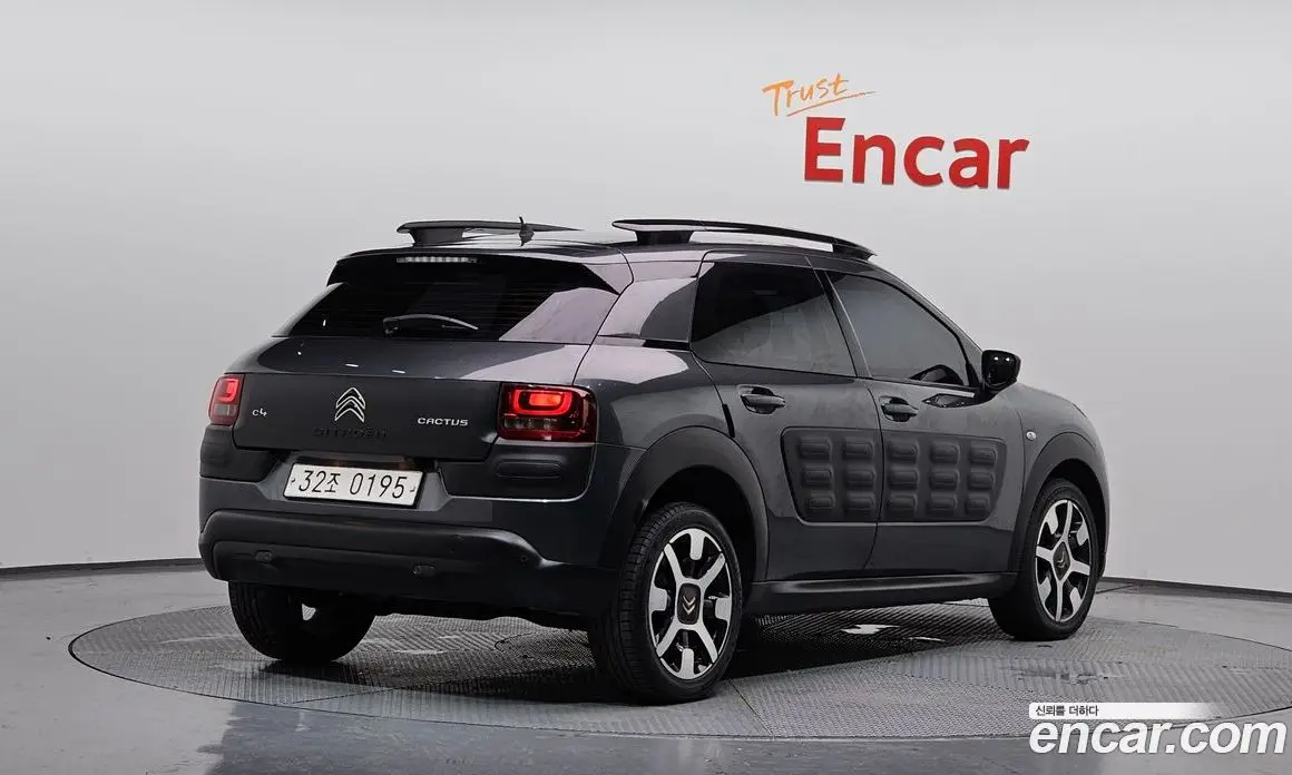 Citroen C4 Cactus 2016 1.6 автомат (гидро), фото 2 Citroen C4 Cactus 2016 1.6 автомат (гидро), фото 2