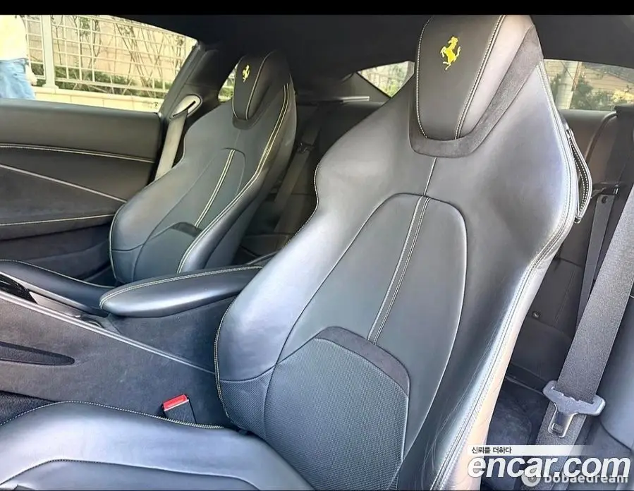 Ferrari Roma 2021 3.9 автомат (гидро), фото 10 Ferrari Roma 2021 3.9 автомат (гидро), фото 10