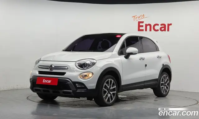 Fiat 500X 2016 2.0 автомат (гидро), миниатюра 1 Fiat 500X 2016 2.0 автомат (гидро), миниатюра 1