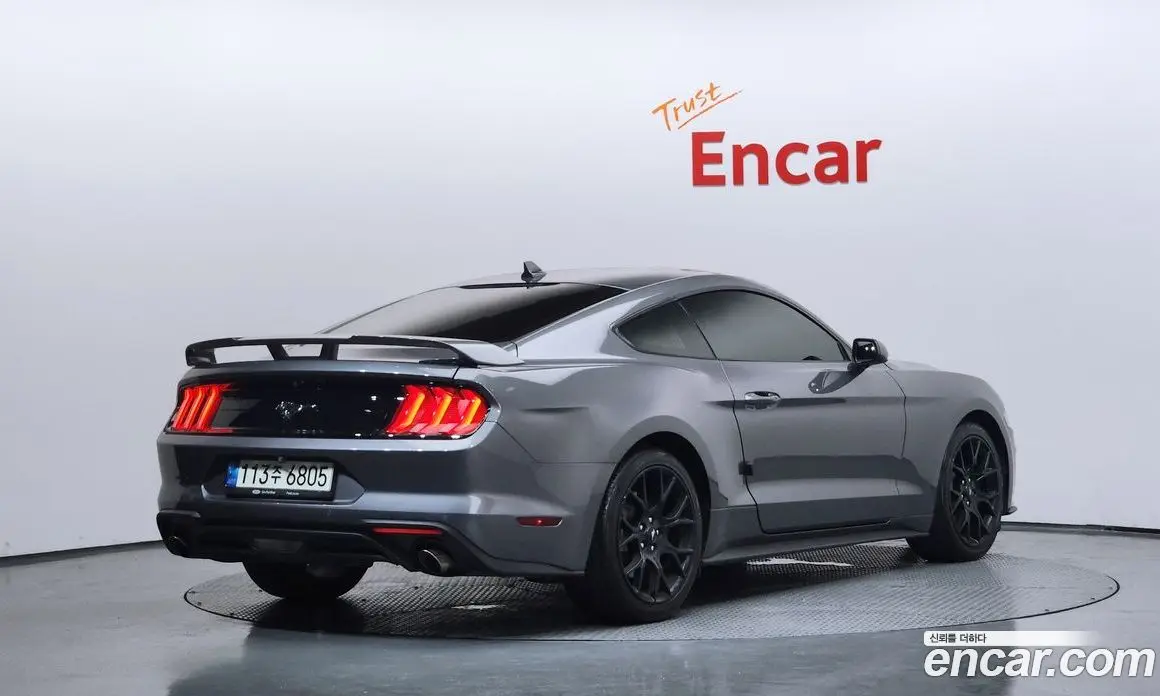Ford Mustang 2021 2.3 автомат (гидро), фото 2 Ford Mustang 2021 2.3 автомат (гидро), фото 2