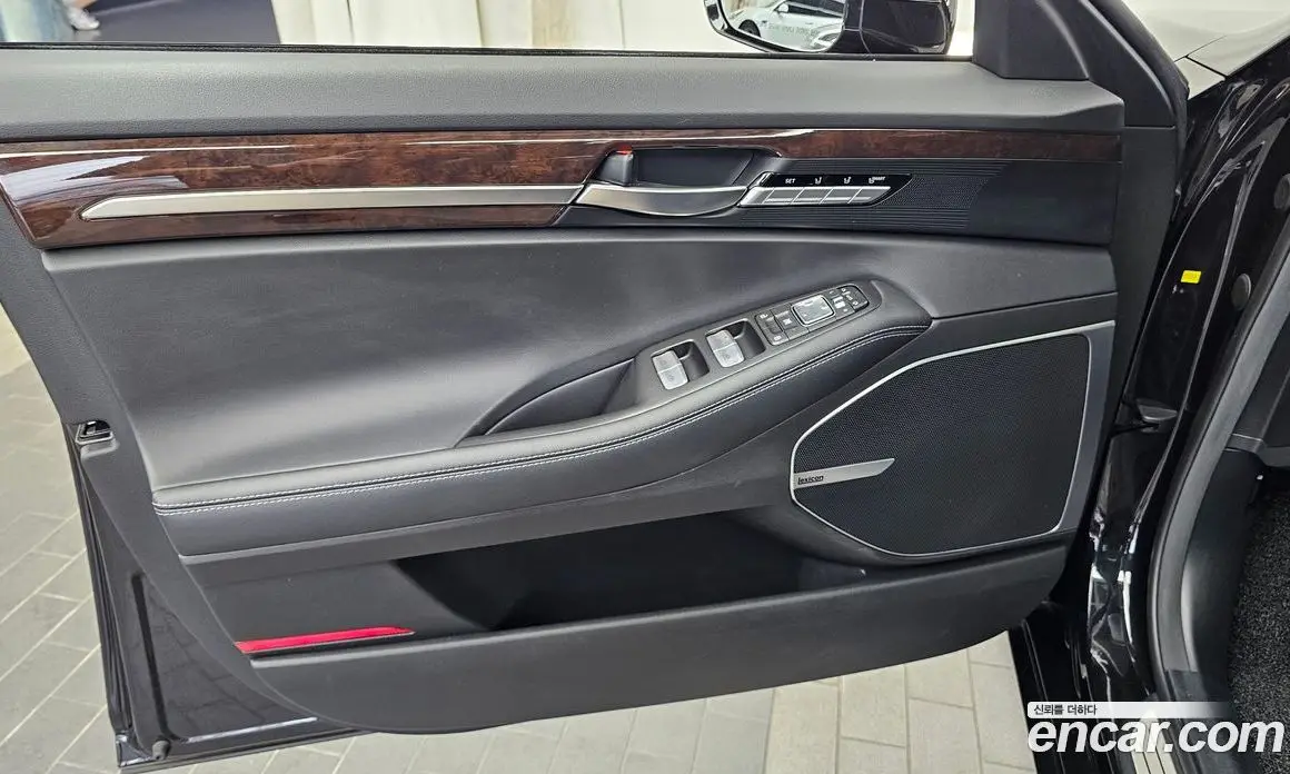 Genesis EQ900 2018 3.8 автомат (гидро), фото 14 Genesis EQ900 2018 3.8 автомат (гидро), фото 14