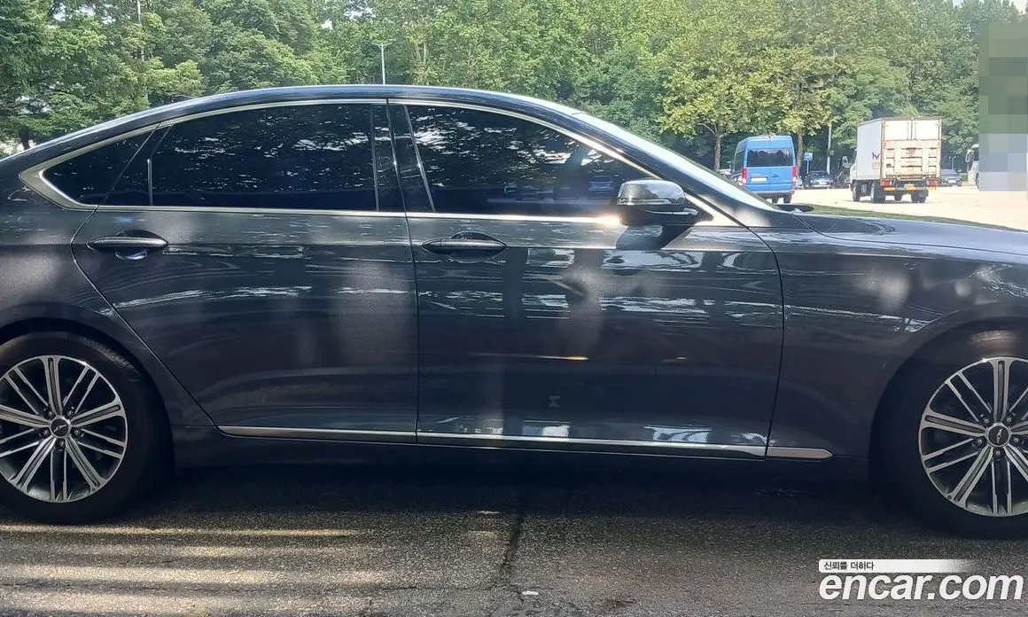 Genesis G80 2017 3.3 автомат (гидро), фото 5 Genesis G80 2017 3.3 автомат (гидро), фото 5
