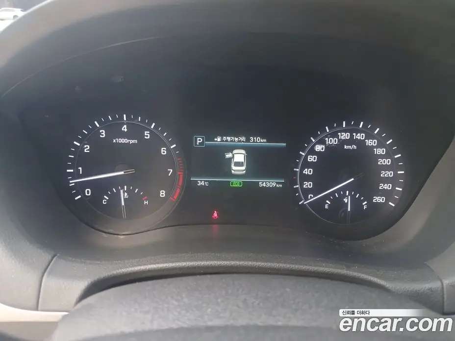 Genesis G80 2017 3.3 автомат (гидро), фото 8 Genesis G80 2017 3.3 автомат (гидро), фото 8