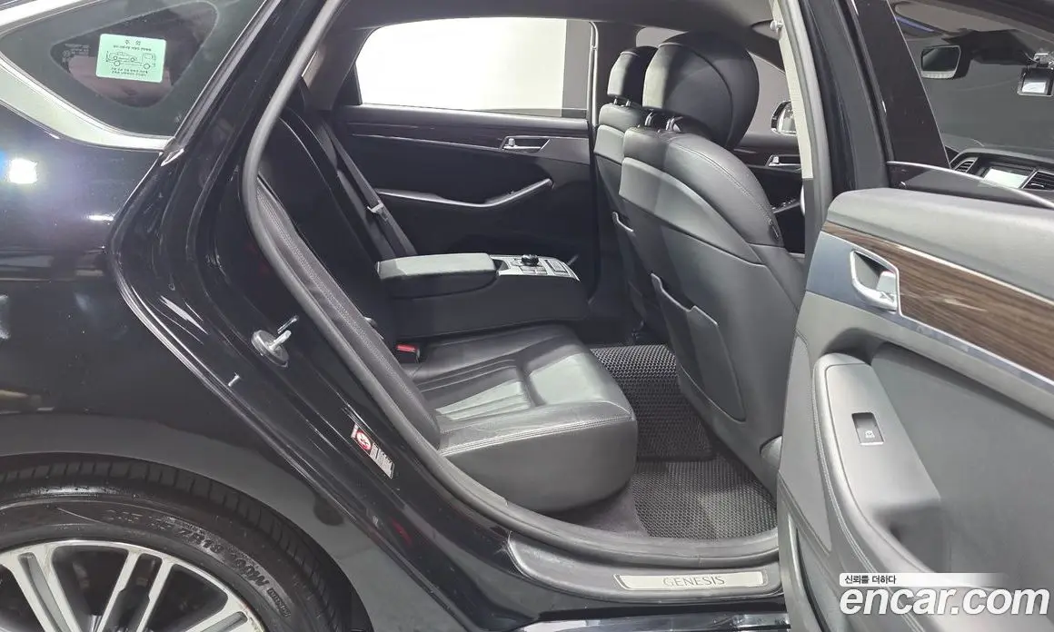 Genesis G80 2017 3.3 автомат (гидро), фото 17 Genesis G80 2017 3.3 автомат (гидро), фото 17