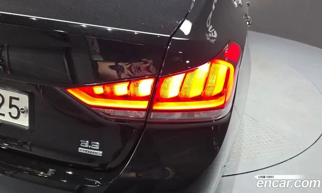 Genesis G80 2017 3.3 автомат (гидро), миниатюра 9 Genesis G80 2017 3.3 автомат (гидро), миниатюра 9