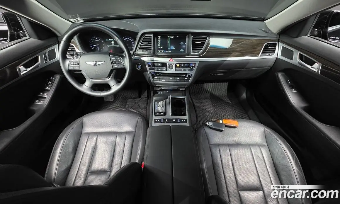 Genesis G80 2017 3.3 автомат (гидро), фото 10 Genesis G80 2017 3.3 автомат (гидро), фото 10