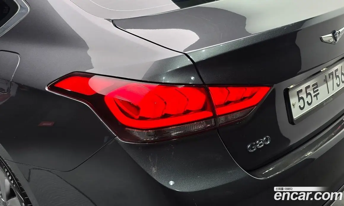 Genesis G80 2017 3.3 автомат (гидро), фото 8 Genesis G80 2017 3.3 автомат (гидро), фото 8