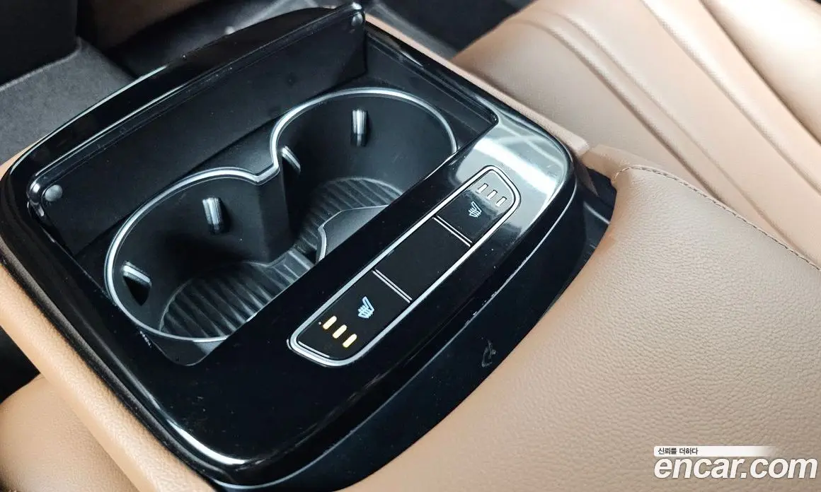 Genesis G80 2021 2.2 автомат (гидро), фото 32 Genesis G80 2021 2.2 автомат (гидро), фото 32
