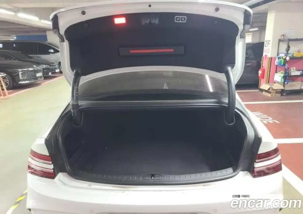 Genesis G80 2024 2.5 автомат (гидро), фото 9