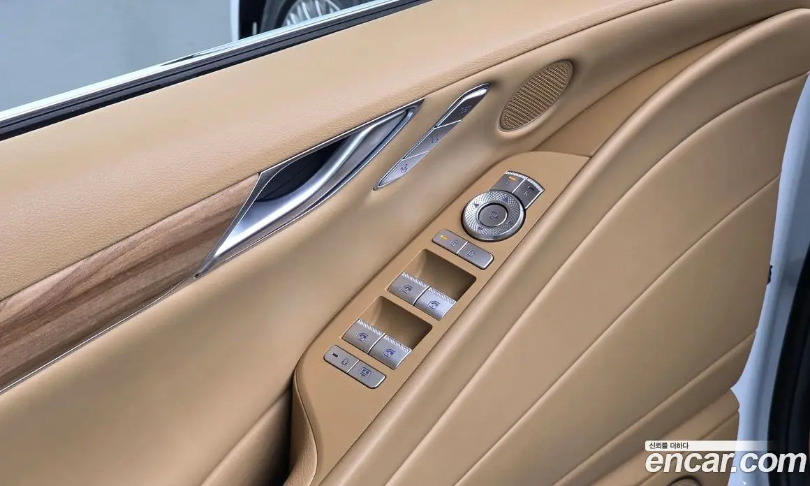 Genesis G80 2024 2.5 автомат (гидро), фото 16 Genesis G80 2024 2.5 автомат (гидро), фото 16
