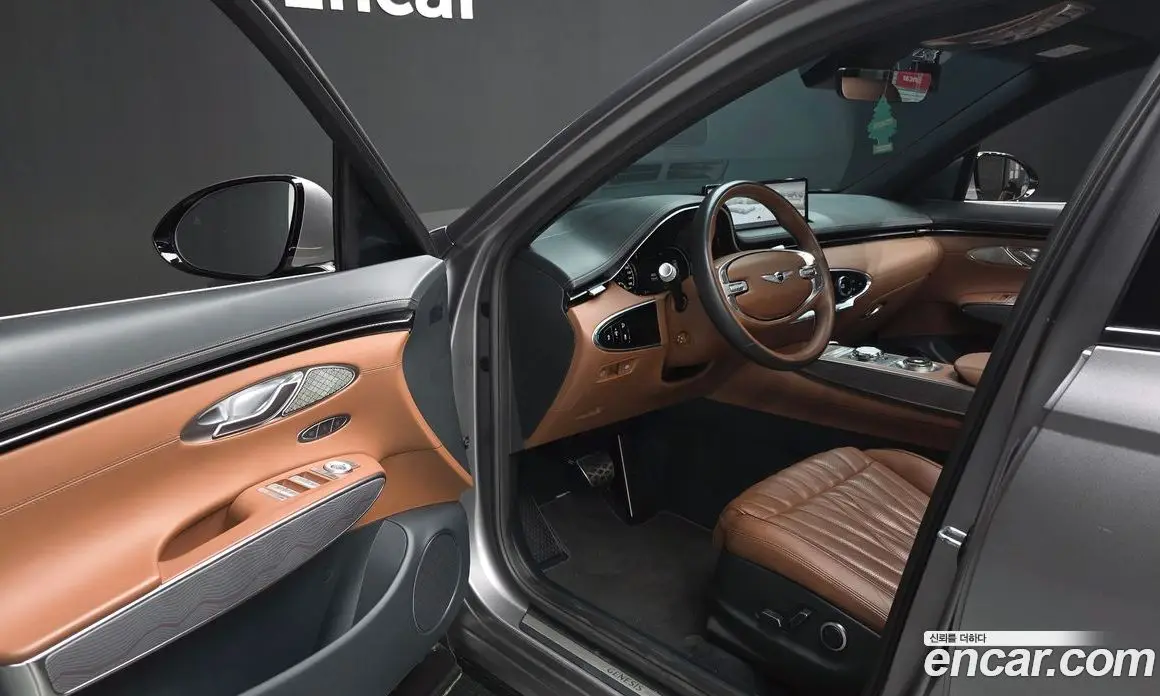 Genesis GV70 2021 2.5 автомат (гидро), фото 13 Genesis GV70 2021 2.5 автомат (гидро), фото 13
