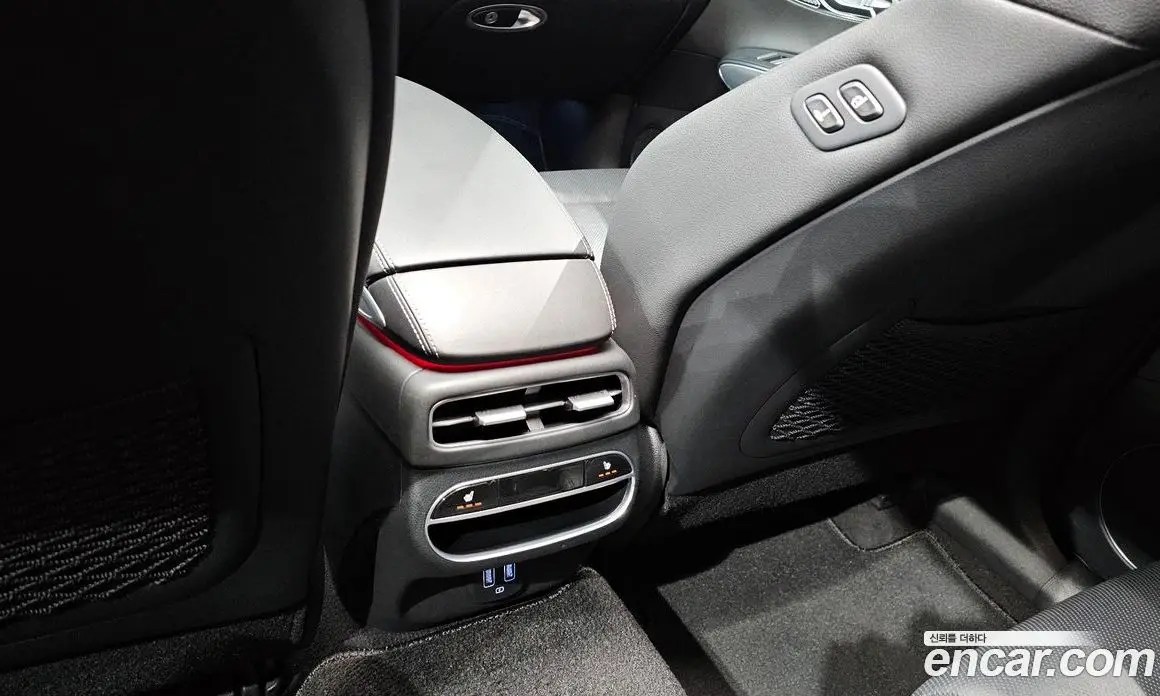Genesis GV70 2021 2.5 автомат (гидро), фото 28