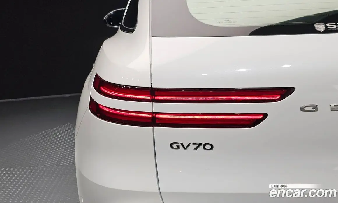 Genesis GV70 2021 2.5 автомат (гидро), фото 9