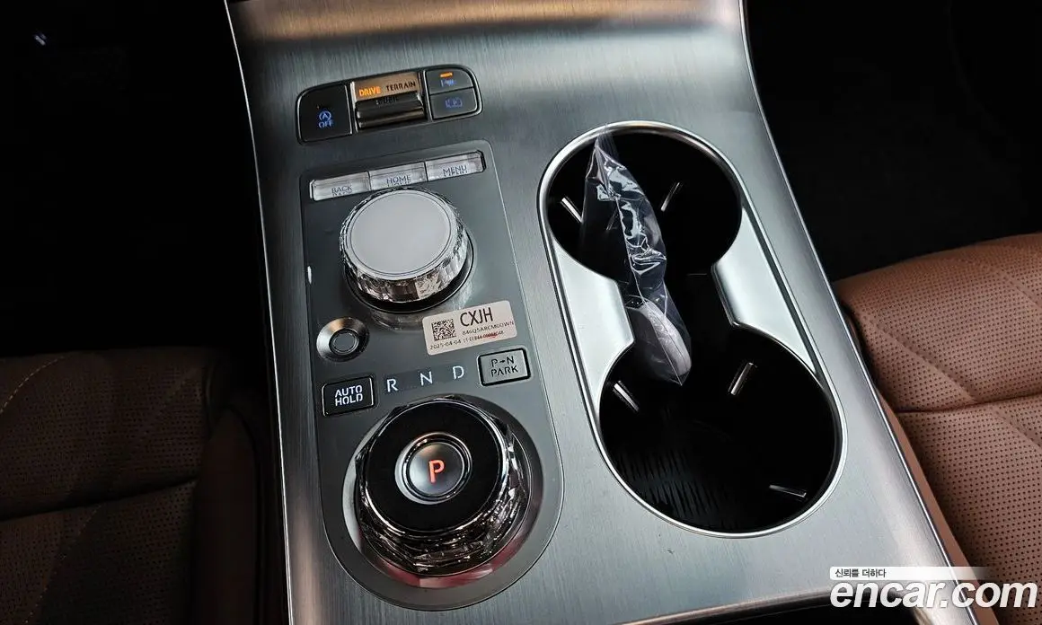 Genesis GV70 2025 2.5 автомат (гидро), фото 12 Genesis GV70 2025 2.5 автомат (гидро), фото 12